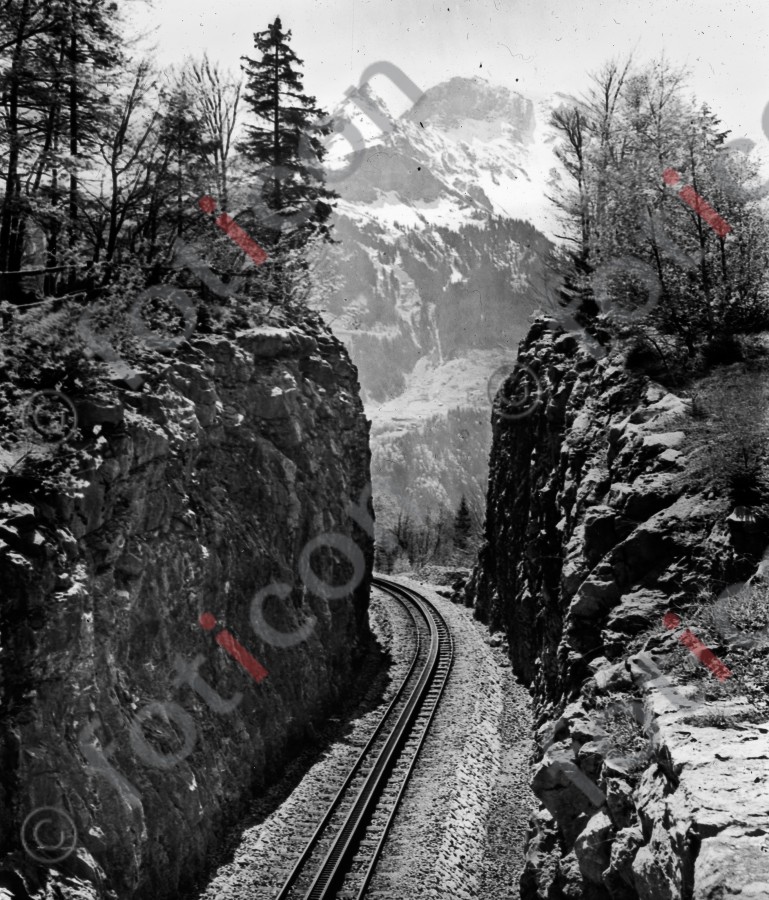 Brüningbahn. Passhöhe | Brüning railway. Pass - Foto foticon-simon-023-006-sw.jpg | foticon.de - Bilddatenbank für Motive aus Geschichte und Kultur